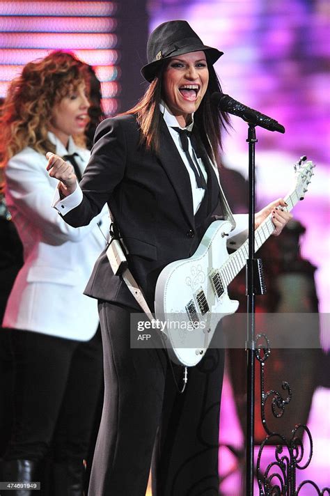 Italys Singer Laura Pausini Performs During The Viña Del Mar News