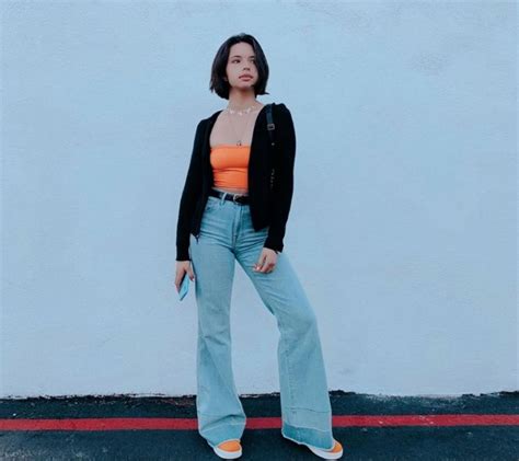 Los jeans anchos que lució Ángela Aguilar ya son tendencia MDZ Online