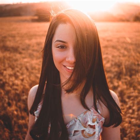 Sunset Girl Bergschloesschen Muldenbergde