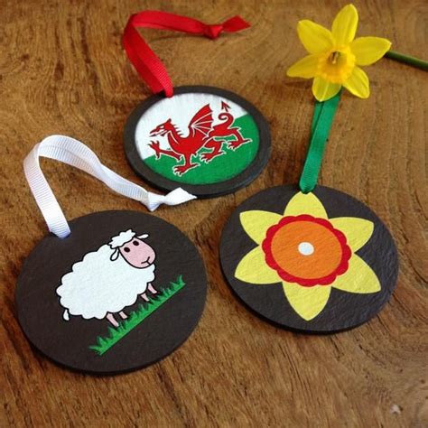 Celebrate Wales With These Cute Welsh Slate Decorarions Choose From