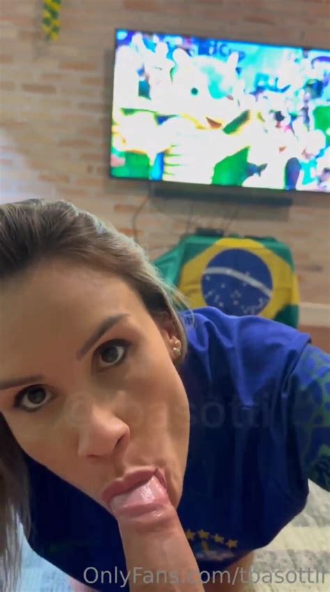 Torcedora Do Brasil Faz Boquete E Acaba Levando Gozada Na Buceta Parte Cnn Amador