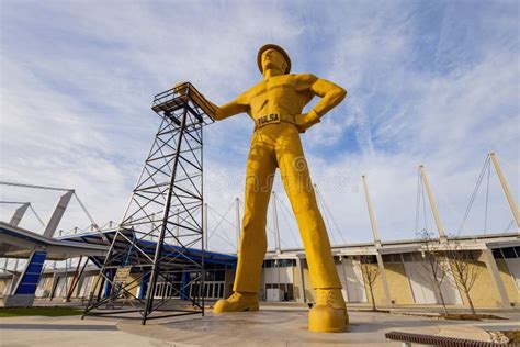 Sunny Exterior View Of The Golden Driller Statue In Tulsa Expo Center