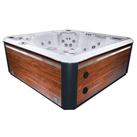 the hydropool 790 hot tub seats 7 and is ideal for gatherings