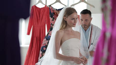 Watch Kate Bosworth Sees Her Oscar De La Renta Wedding Dress For The Very First Time Vogue