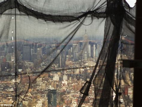 New World Trade Center Reaches 100 Stories As Landmark Skyscraper Set