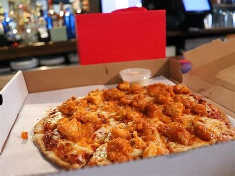 Buffalo Chicken Pizza From Peppermill South In Congers Rockland Report