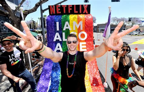the 20 best lgbt shows to watch on netflix right now gambaran