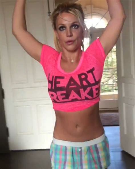 Britney Spears Workout 15102018 • Celebmafia