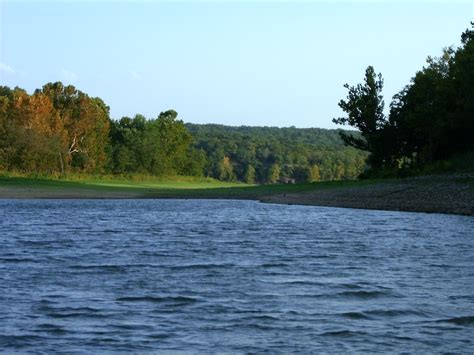 Shila's cabin on lake tenkiller with all amenities shila's cabin (3 spaciou beds/2 full baths) is located on lake tenkiller in vian 30 mins from tahlequah, ok. Oklahoma lodging at Lake Tenkiller