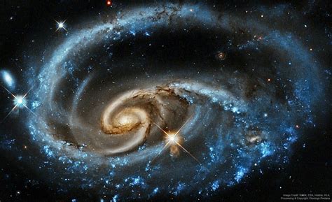 Pin By Faatima Bebe H Mayet On Amazing World Spiral Galaxy Hubble