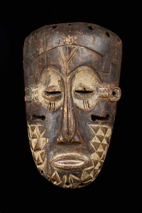 Fine kuba mask, democratic republic of the congo. A Ngaady Amwash Mask, Kuba, Congo For Sale | Antiques.com ...