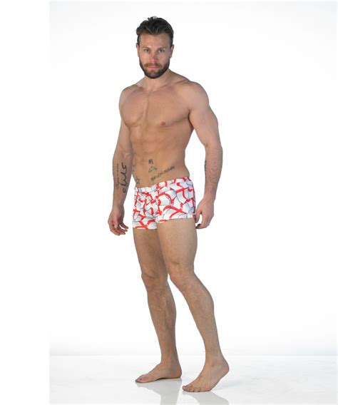 The george cross is awarded for acts of the greatest heroism or of the most courage in circumstances of extreme danger the queen has awarded the george cross to the national health service, recognising its staff, both past and present, across the united kingdom. George Cross Swim Trunks
