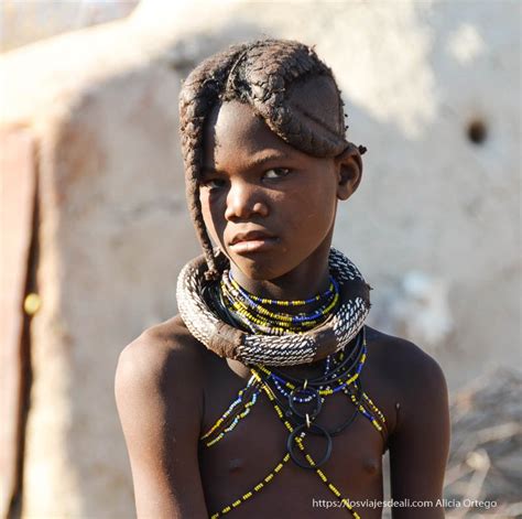 Himba Una Tribu Muy Simpática Que Vive En El Norte De Namibia