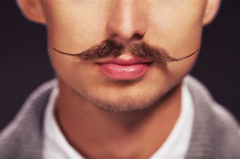 Los Mejores Bigotes Del Cine Y Como Mantenerlos Gq M Xico Y Latinoam Rica