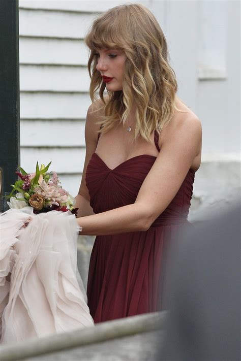 Taylor Swift Serves As Bridesmaid In Abigail Andersons Wedding
