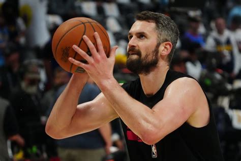 Report Lakers Could Target Veteran Big Man Kevin Love Lakers Daily