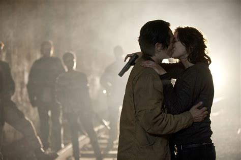 The 7 Best Romanticbro Mantic Couples On The Walking Dead Geek Girl