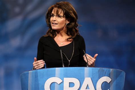 Watch Cpac Crowd Drool Over Sarah Palins Weird Rendition Of ‘green
