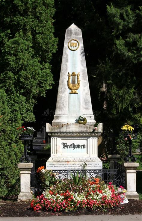 Tomba Di Beethoven Al Cimitero Della Centrale Di Vienna Fotografia