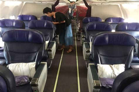 Flight Review Malaysia Airlines Business Class KUL BKK Reviews