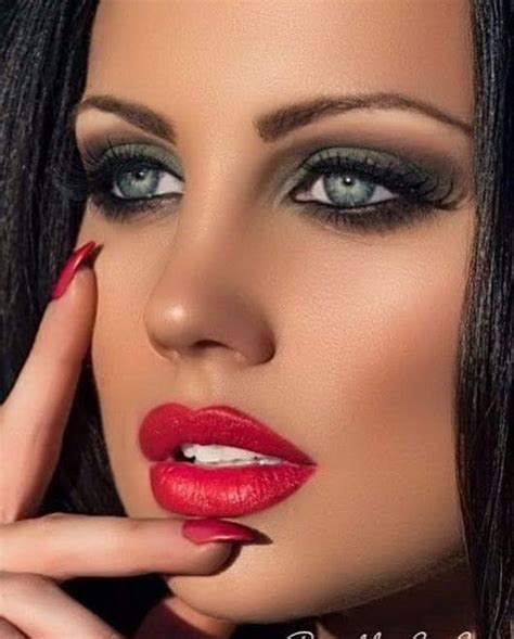 Pin By Michael Muzyka On Photography Beautiful Lips Beautiful Lipstick Red Lip Makeup