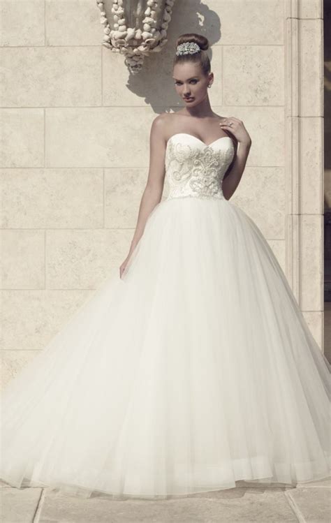20 Beautiful Ball Gown Wedding Dresses For Glamorous Brides