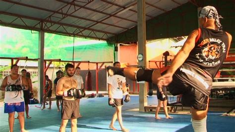 un camp de boxe thaï pour maigrir