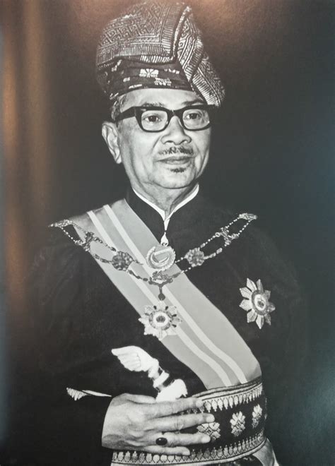 Tunku abdul rahman was born on 8 february 1903, in alor setar, kedah. WARISAN RAJA & PERMAISURI MELAYU: Khas Sempena Keputeraan ...