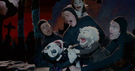 Jason Segel Talks The Real Origin Of The Dracula Puppet Musical From Forgetting Sarah Marshall
