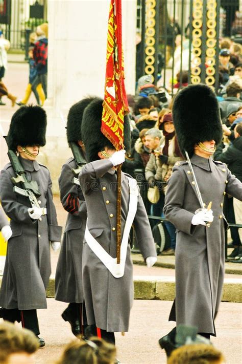 Queen S Guards At The Buckingham Palace Editorial Stock Photo Image