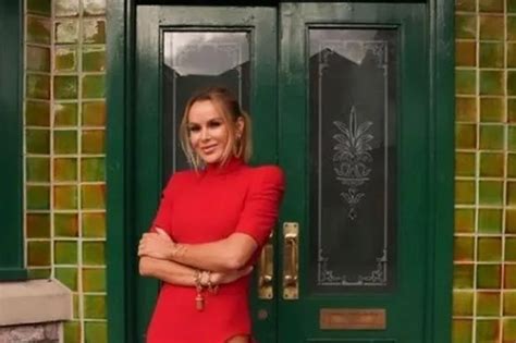 Bgts Amanda Holden Sizzles As She Flashes Endless Legs In Slinky Cut