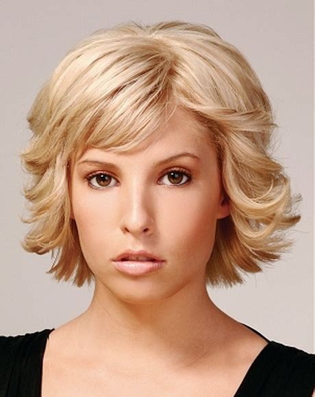 Thinking about options for medium layered haircuts? Short length layered hairstyles