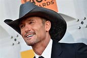 Tim McGraw Says He Remembers The Exact Moment He Met His Wife Faith ...