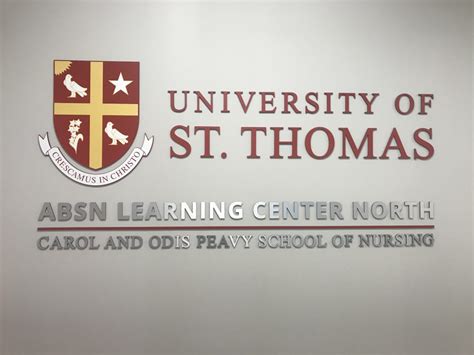 About University Of St Thomass School Of Nursing