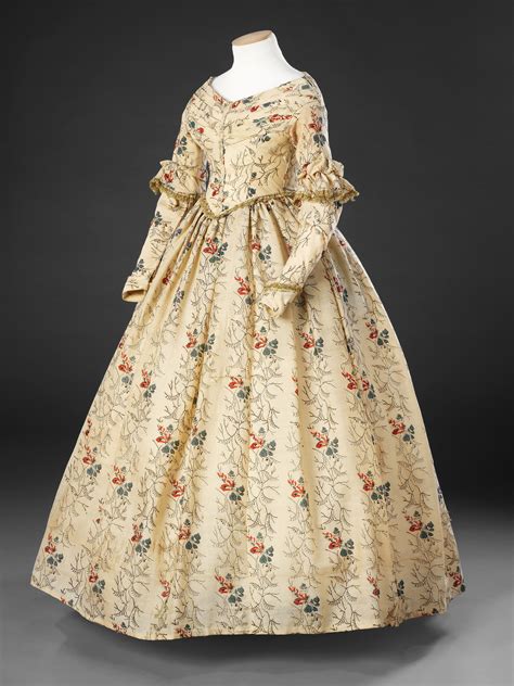 Victorian Dress Dated From The Early 1840s Source John Bright