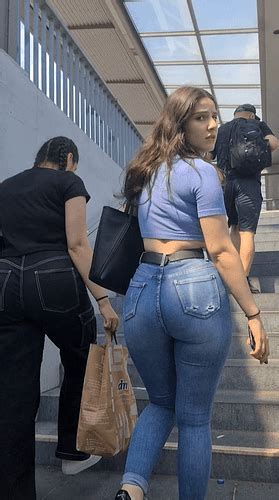 2 Different Must See Targets Bending Over On Stairs In Tight Jeans Busted Tight Jeans Forum