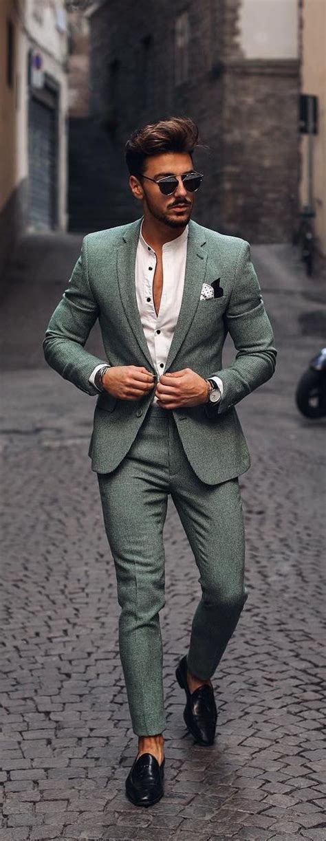11 Tips To Ace Suit Styling With Ease In 2020 Designer Suits For Men