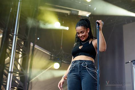 Watch live streams, get artist updates, buy tickets, and rsvp to shows with bandsintown find tour dates and live music events for all your favorite bands and artists in your city. Jorja Smith - VIESMag