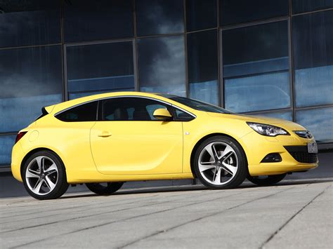 Opel Astra Gtc Photos Photogallery With 75 Pics