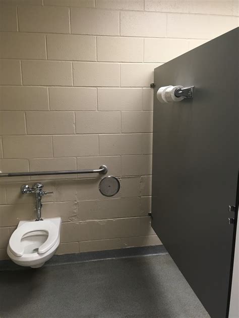 A Stall In My High Schools Bathroom Rcrappydesign