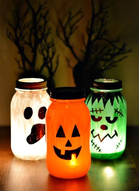Glowing Halloween Mason Jars For Halloween Halloween