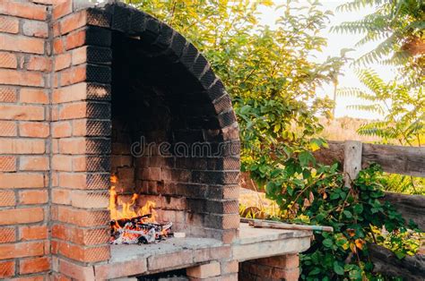 Barbecue Open Fireplace Stock Photo Image Of Bonfire 175986148