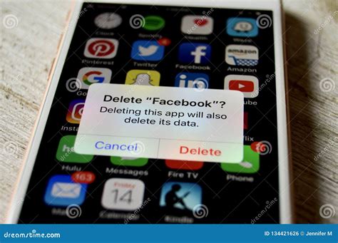 Iphone Deleting Facebook Editorial Photo Image Of Apps 134421626