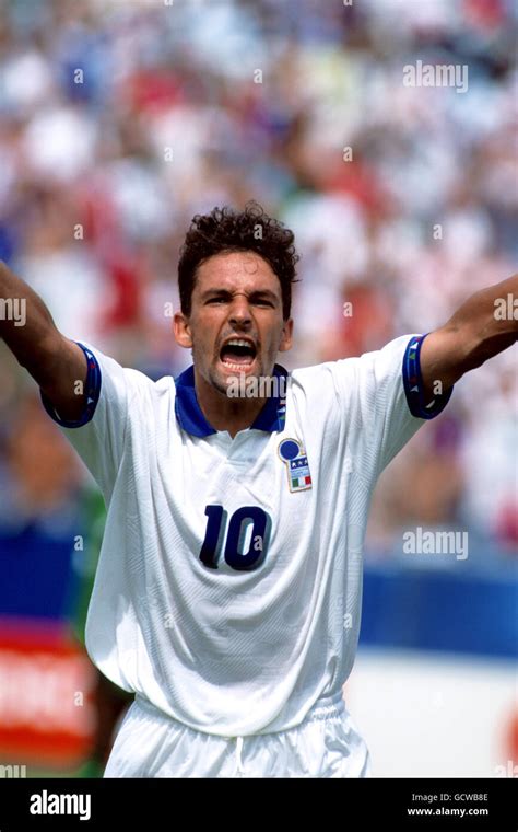 1994 World Cup Baggio Hi Res Stock Photography And Images Alamy