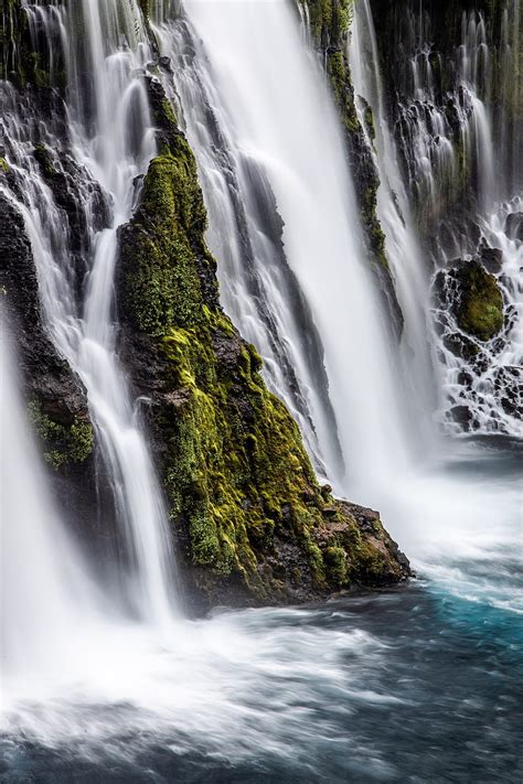 Waterfall Rocks Moss Water Stream Hd Phone Wallpaper Peakpx