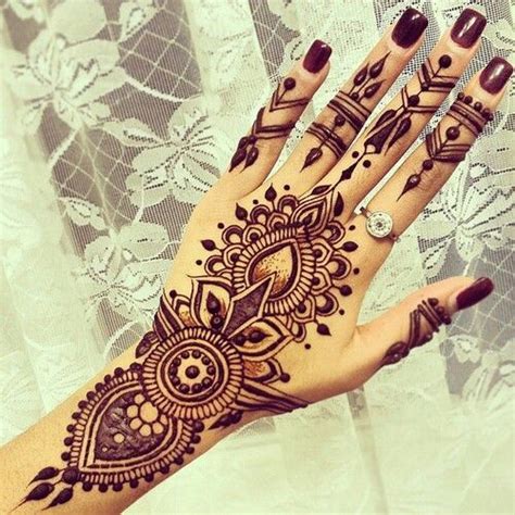 30 Beautiful And Simple Henna Mehndi Designs Ideas For Hands