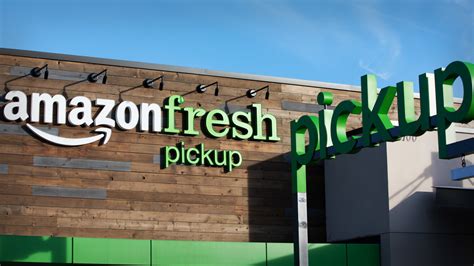 Amazon In California Opens First Amazon Fresh Store Thestreet