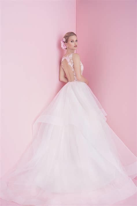 Hayley Paige Iris New Wedding Dress Save 46 Stillwhite