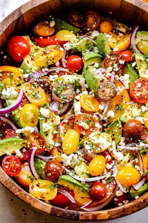 This Juicy And So Delicious Avocado Tomato Salad Is A Refreshing Summer