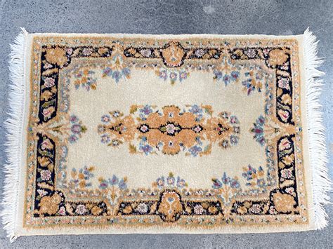 Lot Persian Hand Woven Wool Accent Rug
